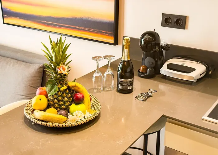 Bayview Hills Luxury Residences