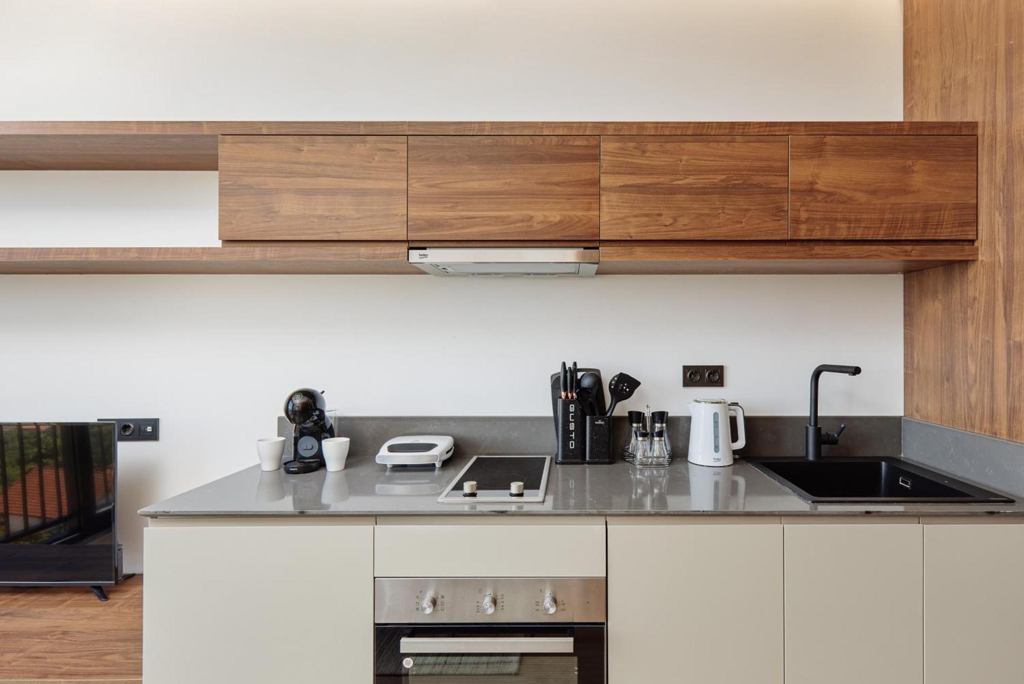 Bayview Hills Luxury Residences Apartment