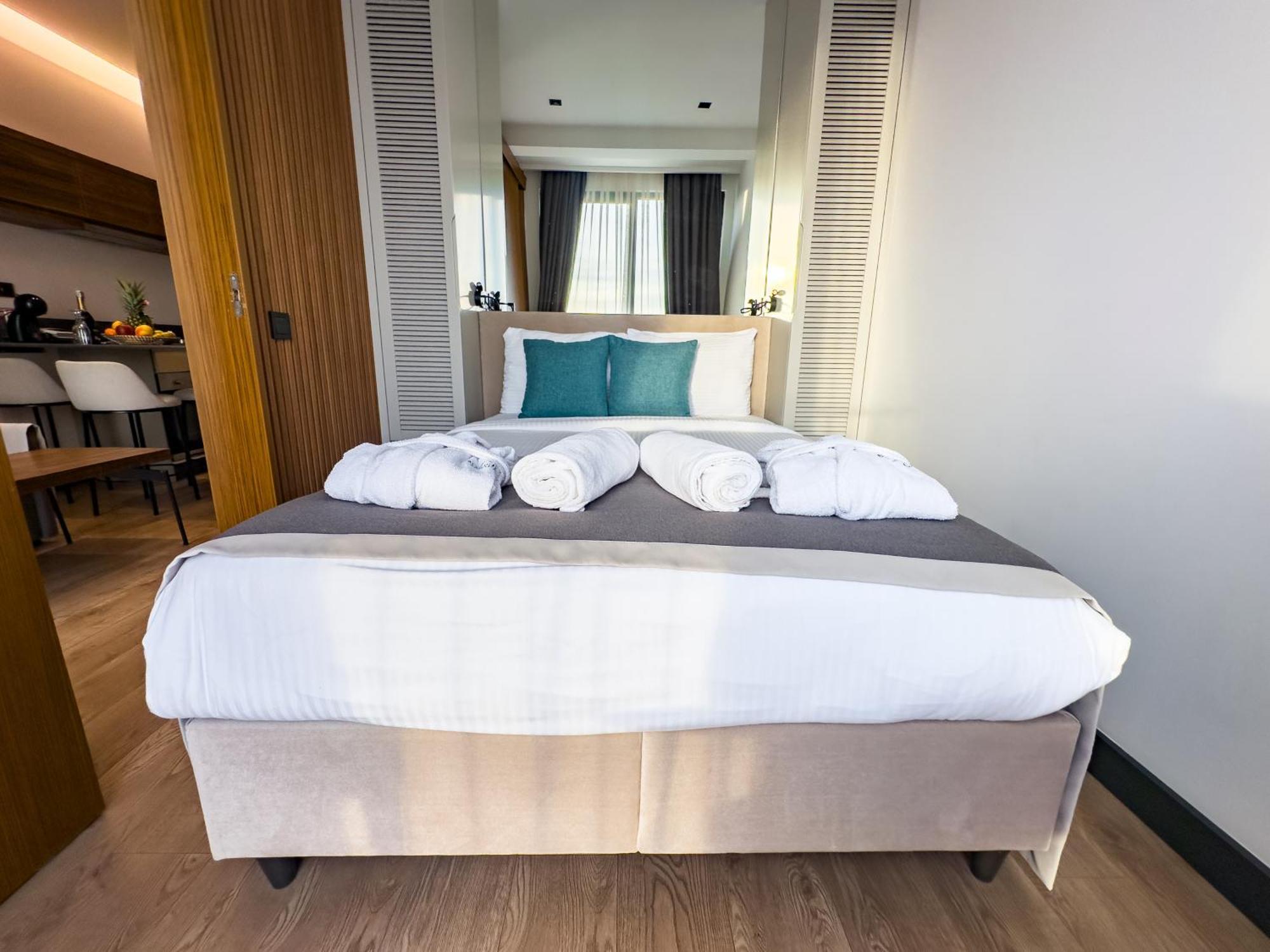 Apartment Bayview Hills Luxury Residences