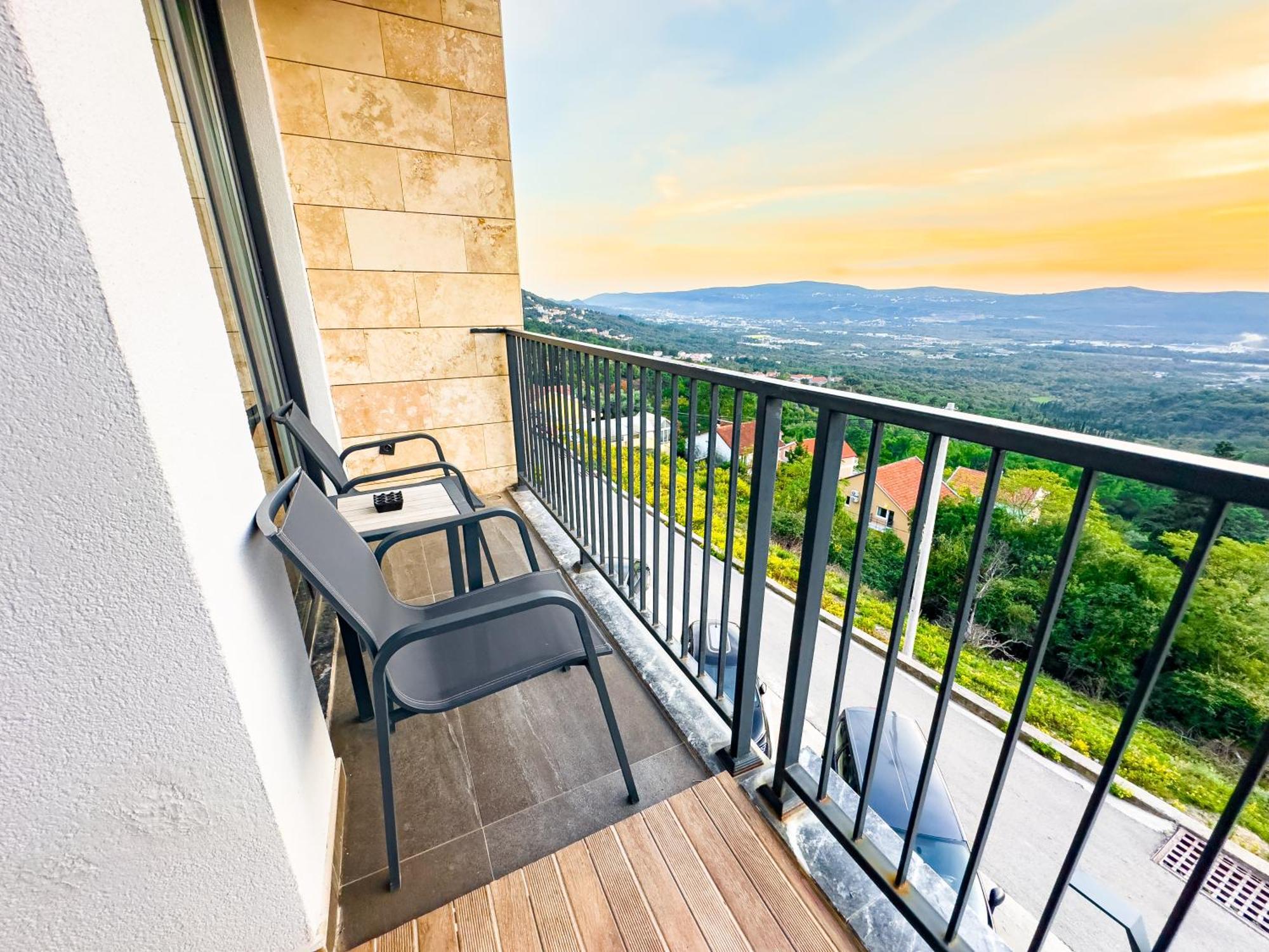 Bayview Hills Luxury Residences